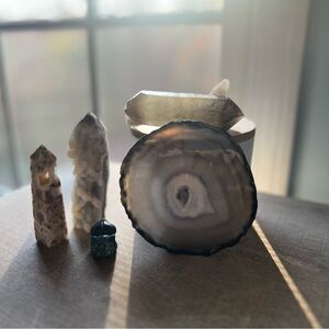 Natural Agate Slice and Crystal Set